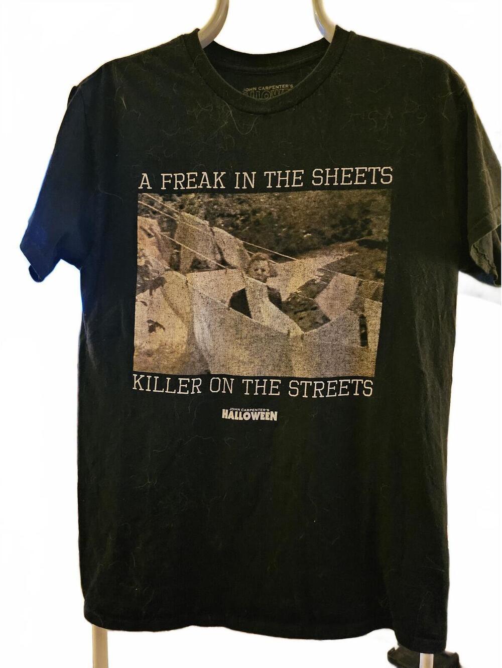 John Carpenter's Halloween Shirt Mens Medium T-shirt freak in sheets - EUC